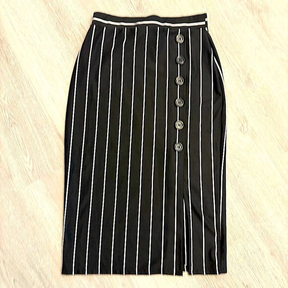 Miss Selfridge Black & White Pinstriped Button Skirt Size 4 - Picture 3 of 8